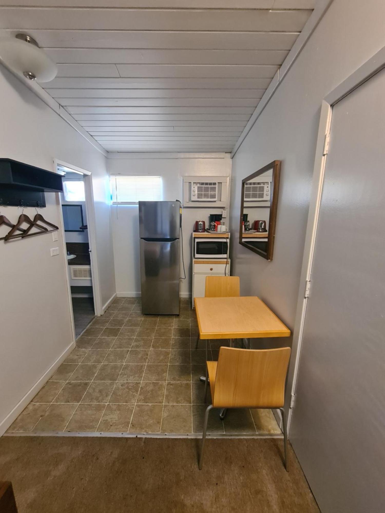 Sundowner Motel Cache Creek Exterior photo